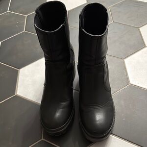 Rock & Candy Black Chelsea Boots